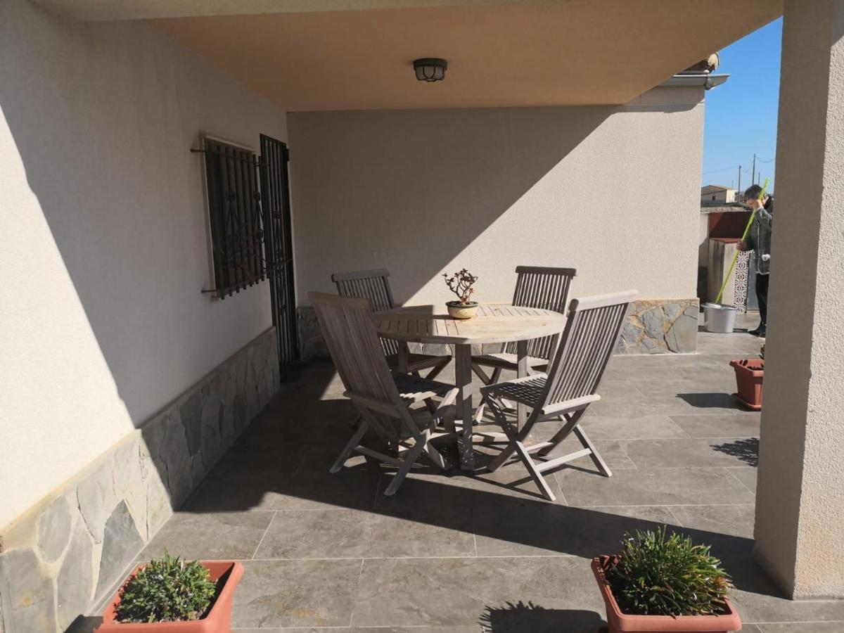 Casa Laura Guest House Deltebre Bagian luar foto