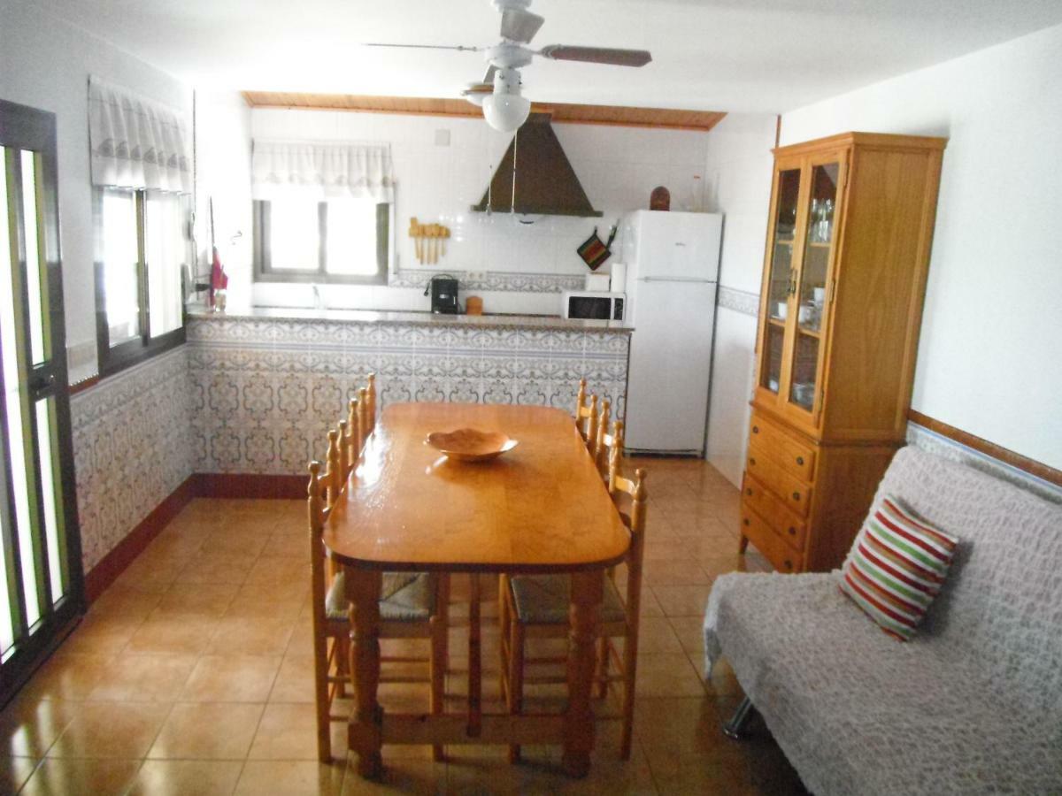 Casa Laura Guest House Deltebre Bagian luar foto